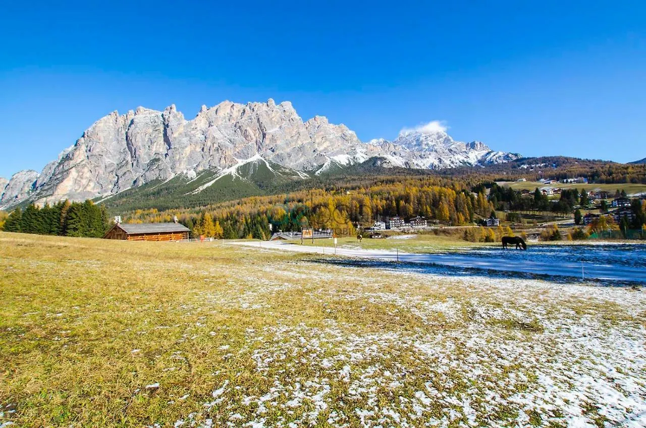 Casa Cadin Hotel Cortina d'Ampezzo 0*,  Italy
